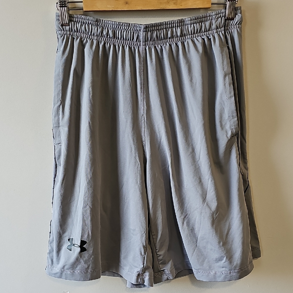 Under Armour Men's Medium Light Gray Athletic Shorts